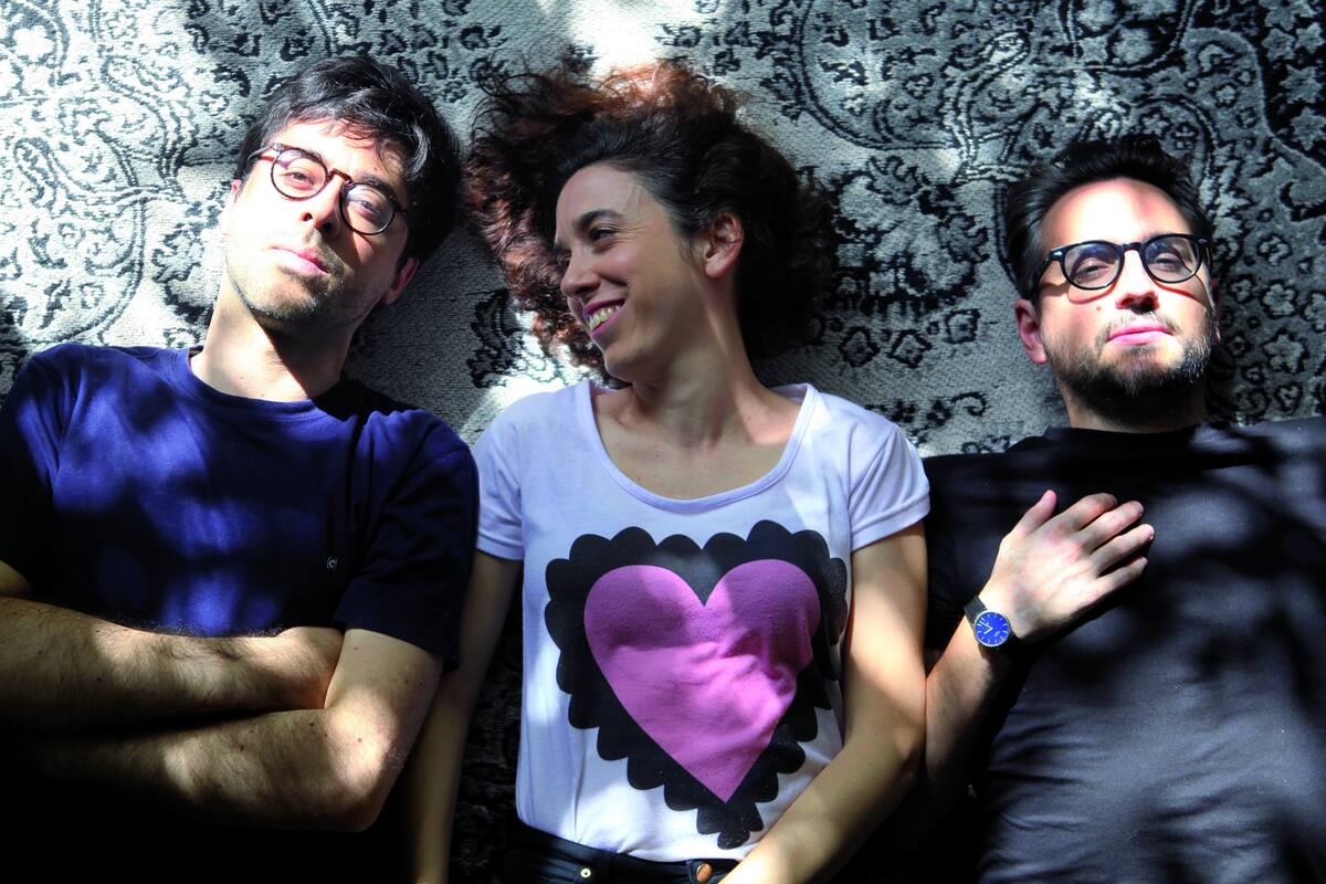 Con un EP spinetteano y un concierto de despedida, Rosal abandona los escenarios por tiempo indeterminado.
