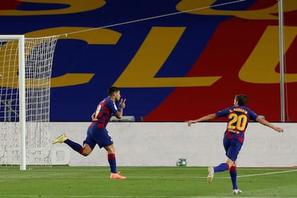 Con un gol de Luis Suárez, Barcelona derrotó a Espanyol por la Liga de España