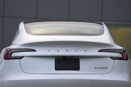 Con un máximo FOB de apenas US$16.000, buena parte de los eléctricos de una franja de precios como la que ocupa Tesla quedaba directamente fuera del régimen