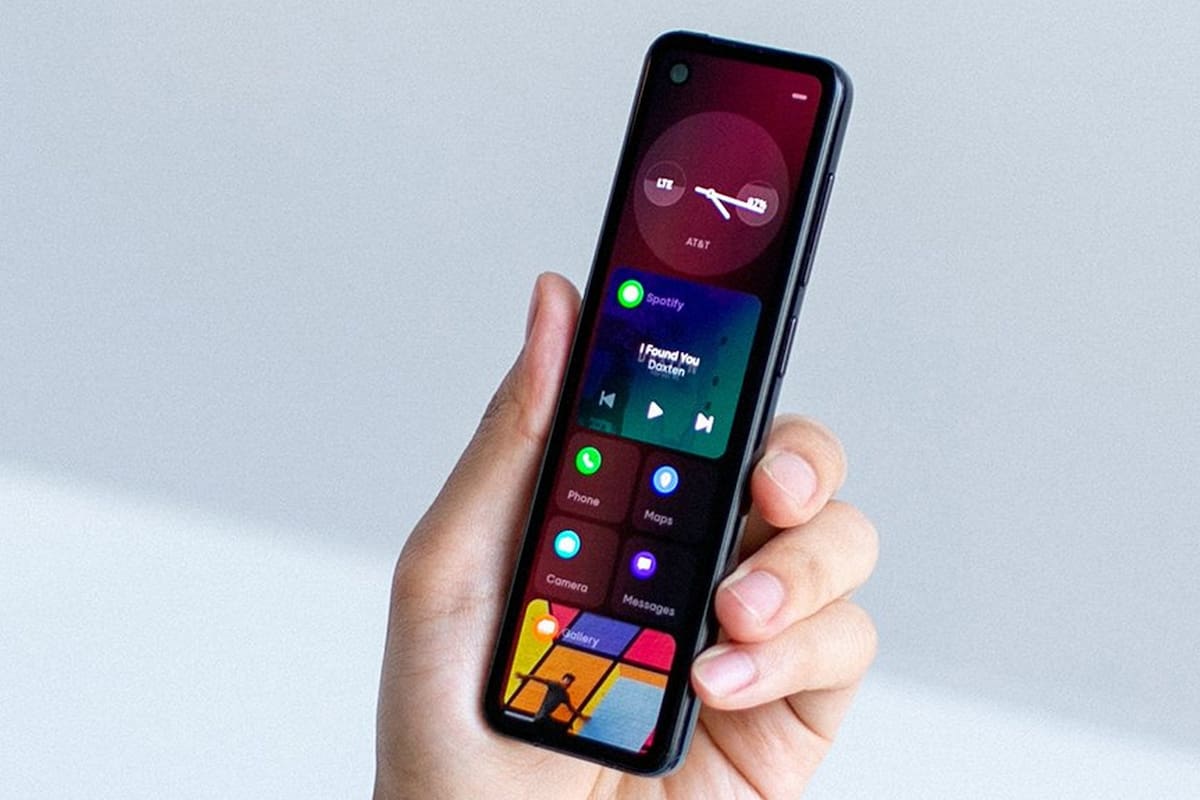 Con un tamaño compacto y un diseño alargado, así es el nuevo prototipo de smartphone que presentó el creador de Android