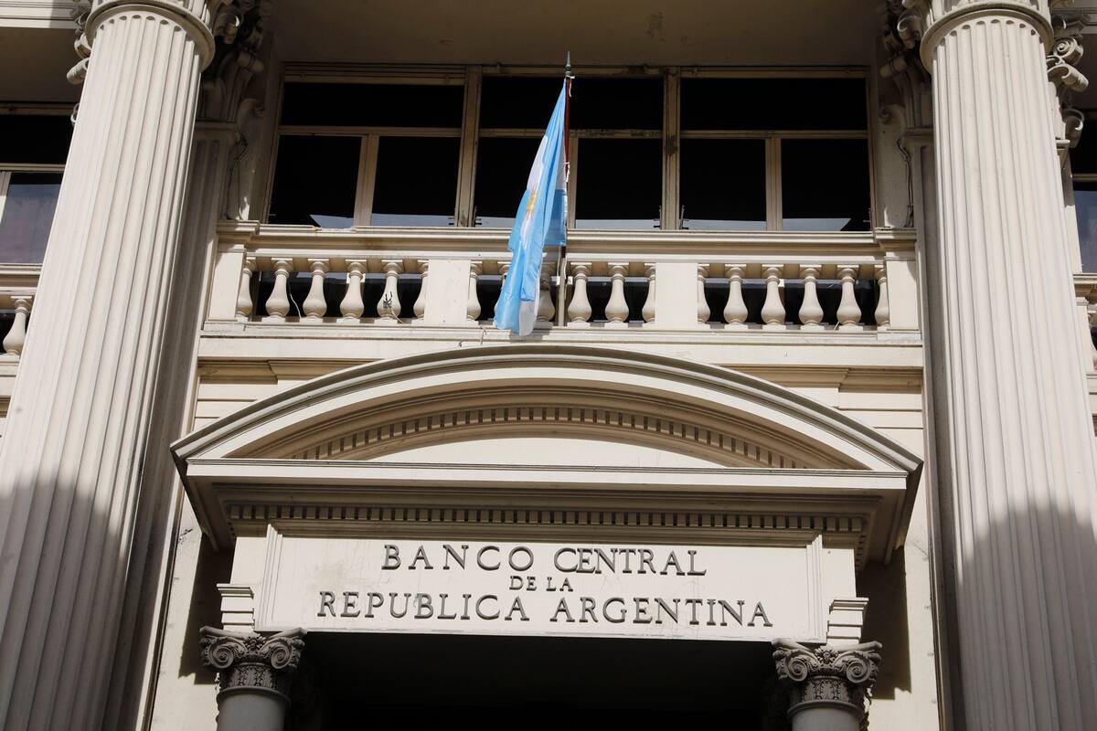 Con una fuerte venta de reservas, el BCRA dio la nota discordante en otro gran día para el riesgo argentino
