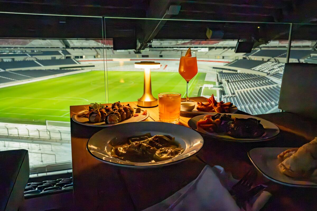 Con una inversión de $320 millones, River acaba de inaugurar un restaurante en la tribuna Centenario del estadio Mâs Monumental con el que busca posicionarse como un referente gastronómico del barrio de Nuñez