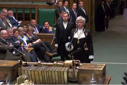 Con una solemne ceremonia se formalizó la suspensión de la actividad parlamentaria hasta el 14 de octubre.