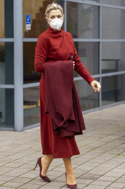 Con una versión del rojo para el invierno