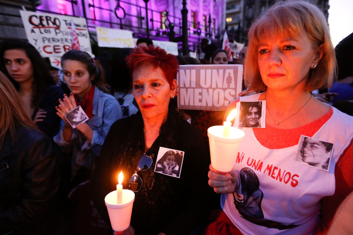 Concentración frente al Congreso contra los femicidios
