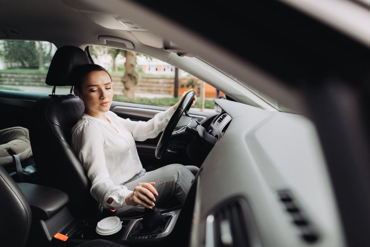 concesionaria de autos
vista
venta volante
entrega
compra
nuevo auto
llaves
comprar transaccion
MOVILIDAD
foto: SHUTTERSTOCK