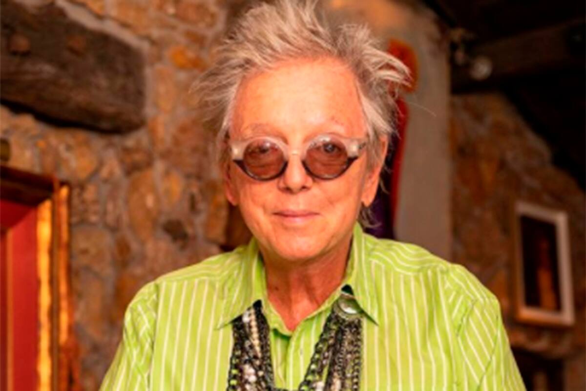 Condecoraciones, parentescos, burros y palomas: el insólito mensaje del contestador de Pepito Cibrián