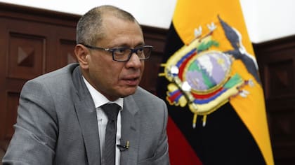 Condenaron a seis años de prisión al vicepresidente ecuatoriano Jorge Glas, tras encontrarlo culpable del delito de asociación ilícita