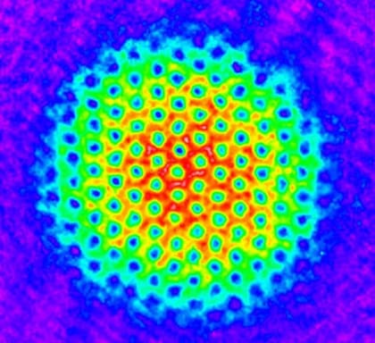 Condensados de Bose-Einstein como el de la imagen, se forman en ultraalto vacío a temperaturas de tan solo unas pocas centésimas de milmillonésima de grado sobre el cero absoluto.