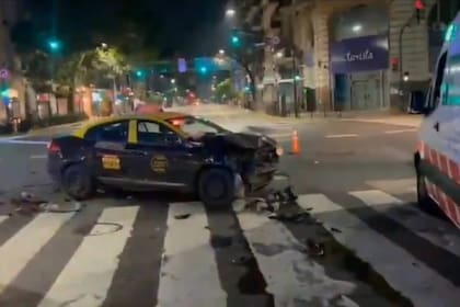 Conducía alcoholizado y a contramano por la avenida Córdoba: así fue el choque en Recoleta