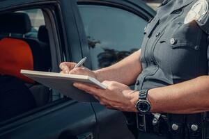 Conducir sin licencia es un delito en todos los estados de EE.UU.