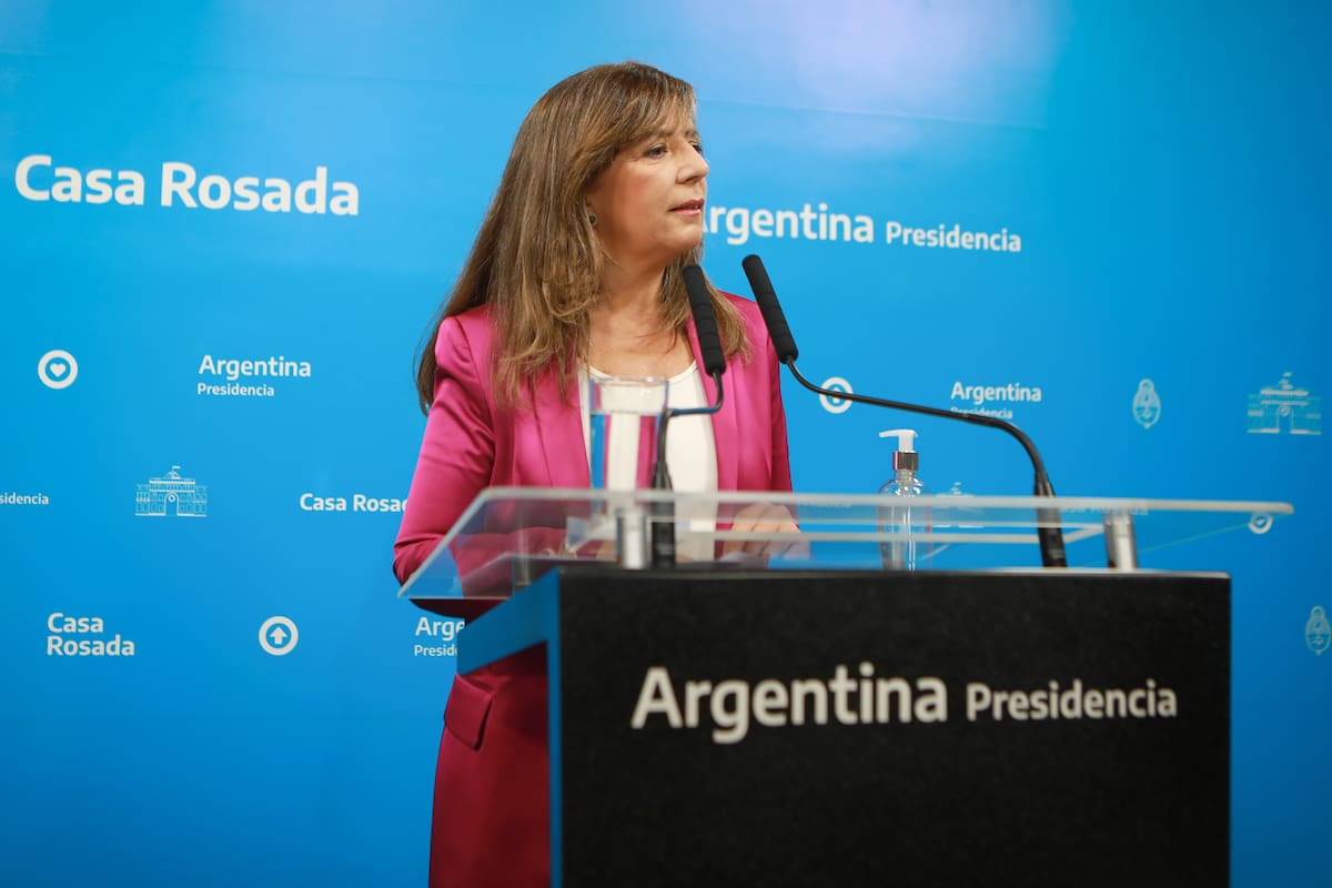 Conferencia de Gabriela Cerruti