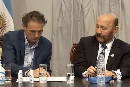 Durante la visita se firmó una serie de convenios para obras públicas