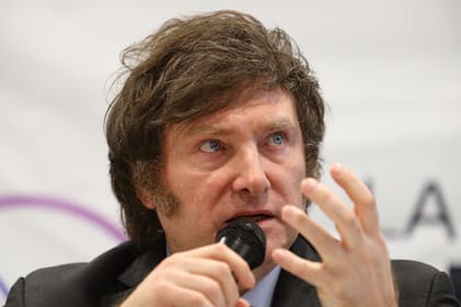 Conferencia de prensa de Javier Milei junto a Ramiro Marra y Agustín Romo