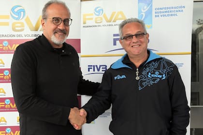 Conferencia de prensa de Julio Velasco y Marcelo Méndez, entrenador saliente y reemplazante en el seleccionado argentino de voleibol