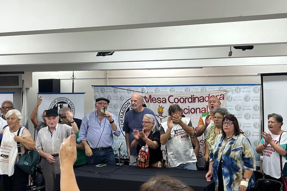 Conferencia de prensa de las organizaciones que llevarán adelante la marcha de mañana por los jubilados