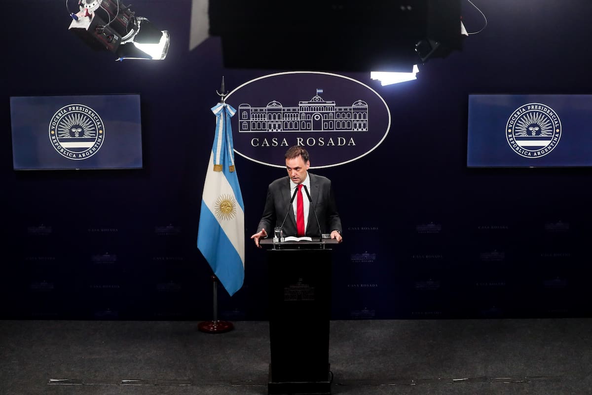 Conferencia de prensa de Manuel Adorni