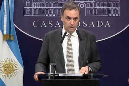 Conferencia de prensa de Manuel Adorni