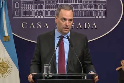 Conferencia de prensa de Manuel Adorni