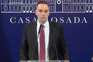 Conferencia de prensa de Manuel Adorni. Anuncio de recorte de privilegios