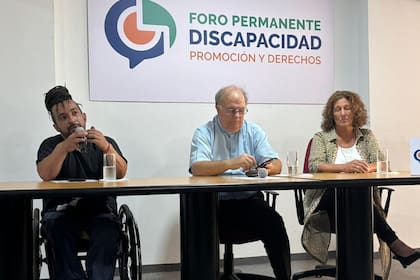 Conferencia de prensa del Foro Permanente de Discapacidad