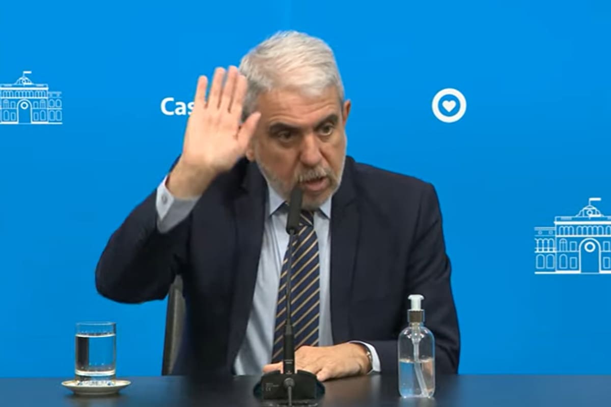 Conferencia de prensa del ministro de Seguridad, Aníbal Fernández