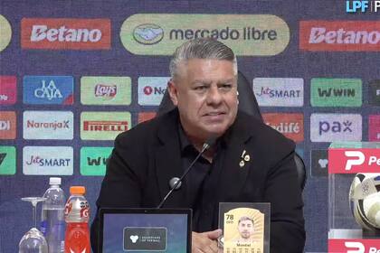 Conferencia de prensa en el predio de AFA en la que participan Chiqui Tapia, los presidentes de River y Boca, Di Carlo y Riquelme, y los jugadores Paredes y Montiel