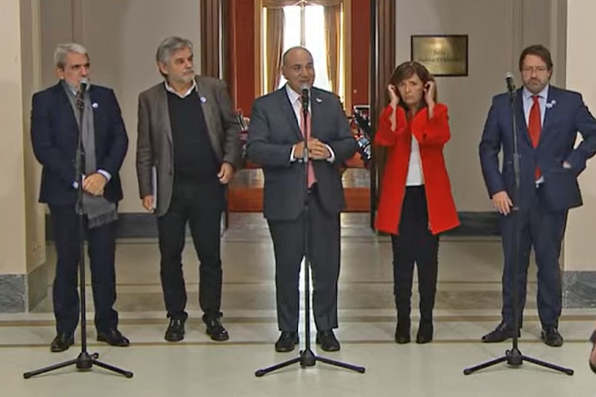Conferencia de prensa tras la reunión de Gabinete en casa Rosada