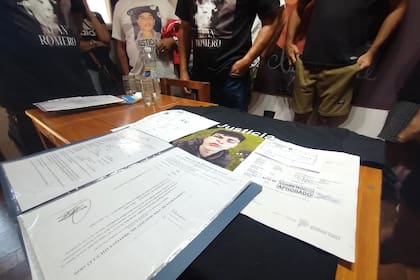 Conferencia de prensa y presentación del expediente del caso de Alan Romero