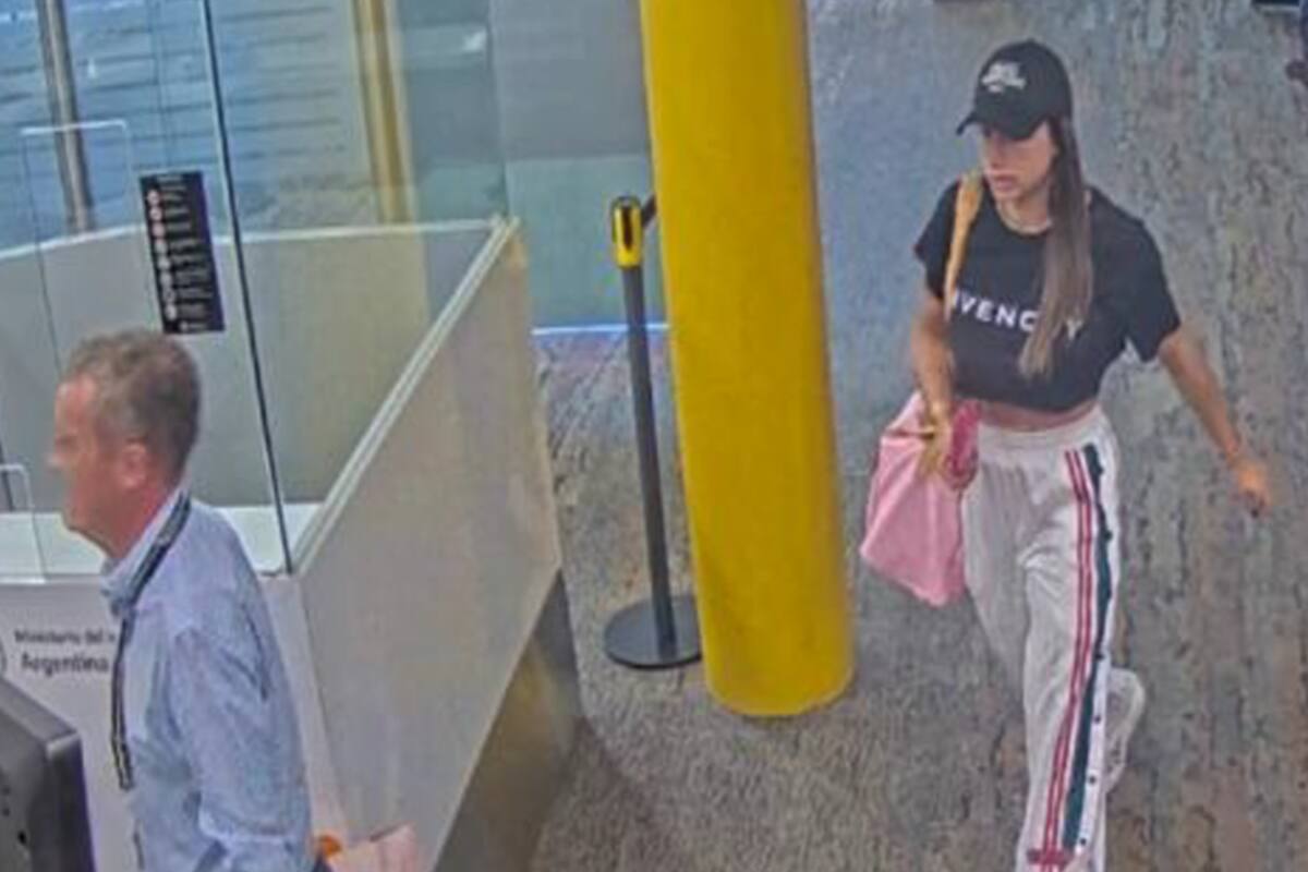 Confirman que 10 valijas de un vuelo privado de Miami entraron al país sin control.