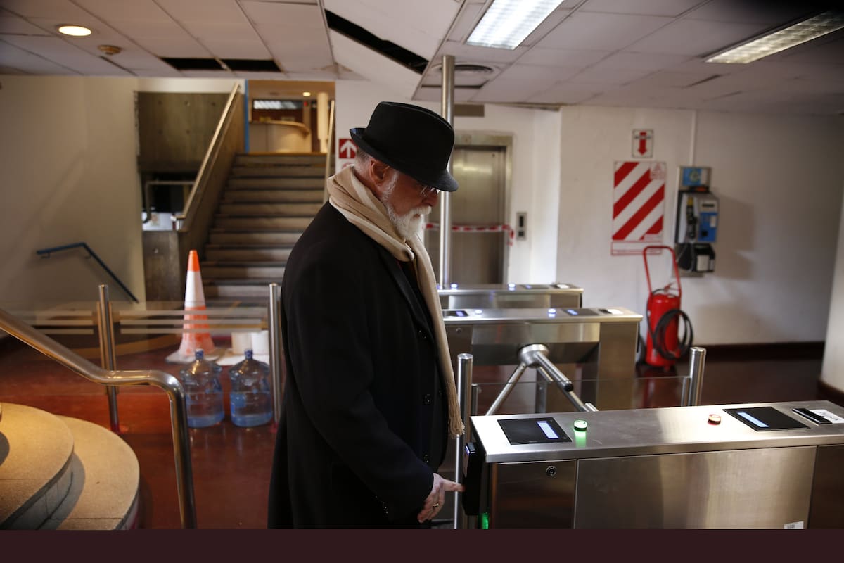 Confirmó ayer que abandona su cargo por problemas de salud; asume la vicedirectora y aseguran que no habrá despidos