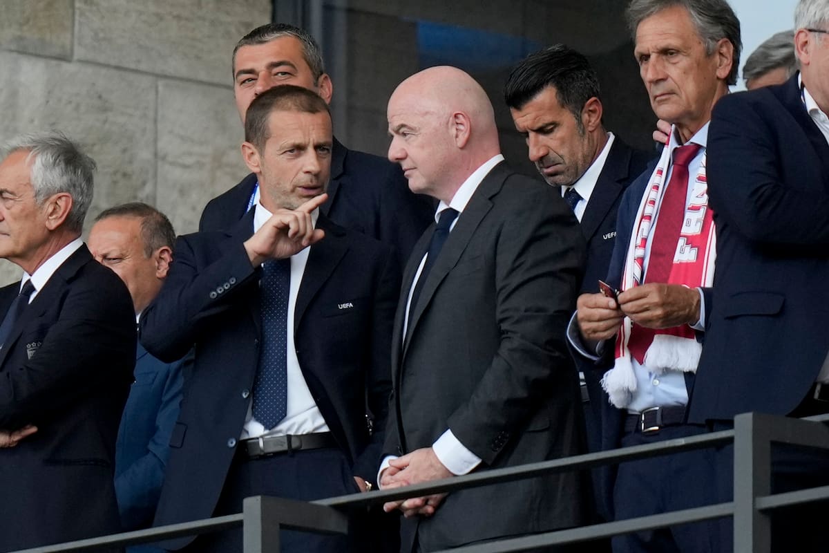 Conflicto entre poderosos: la UEFA, con su presidente Aleksander Ceferin, y la FIFA, con Gianni Infantino, en veredas opuestas