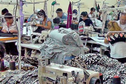 La empresa sampedrina JS Textil desvinculó a 78 operarios