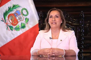 Congreso de Perú aprueba juicio político de destitución de la presidenta Boluarte
