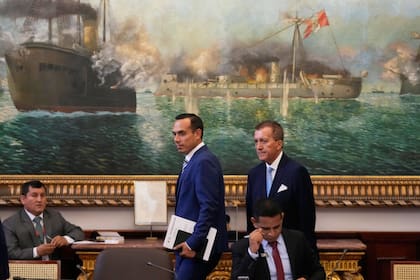 Congreso de Perú debate si destituye al presidente José Jerí por citas con empresarios chinos