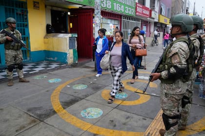 Congreso de Perú permite expansión del crimen organizado con anuencia del gobierno