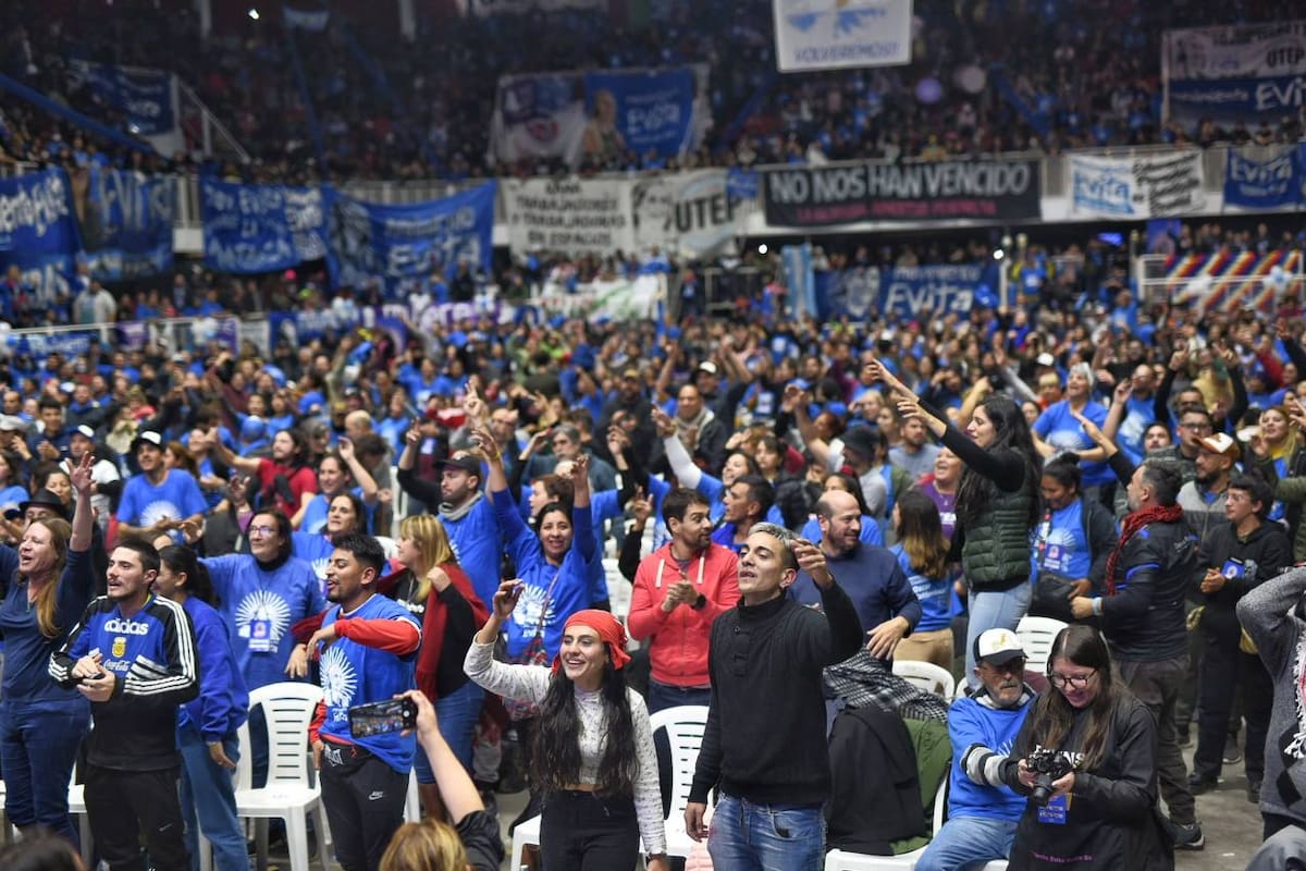 Congreso del Movimiento Evita en Argentinos Juniors