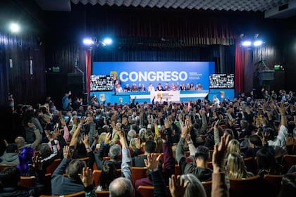 Congreso del PJ bonaerense en Merlo