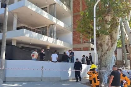 Conmoción en Entre Ríos: construían un edificio y hallaron el cadáver de un hombre en una pared.