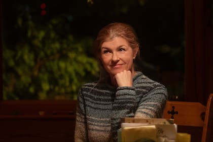 Connie Britton interpreta a la misteriosa Ellen en Phony