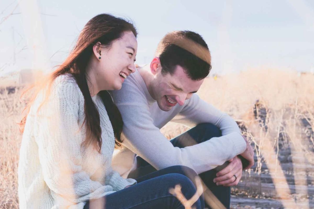 Conocé estas señales para descubrir si la persona que te interesa se siente atraída por vos