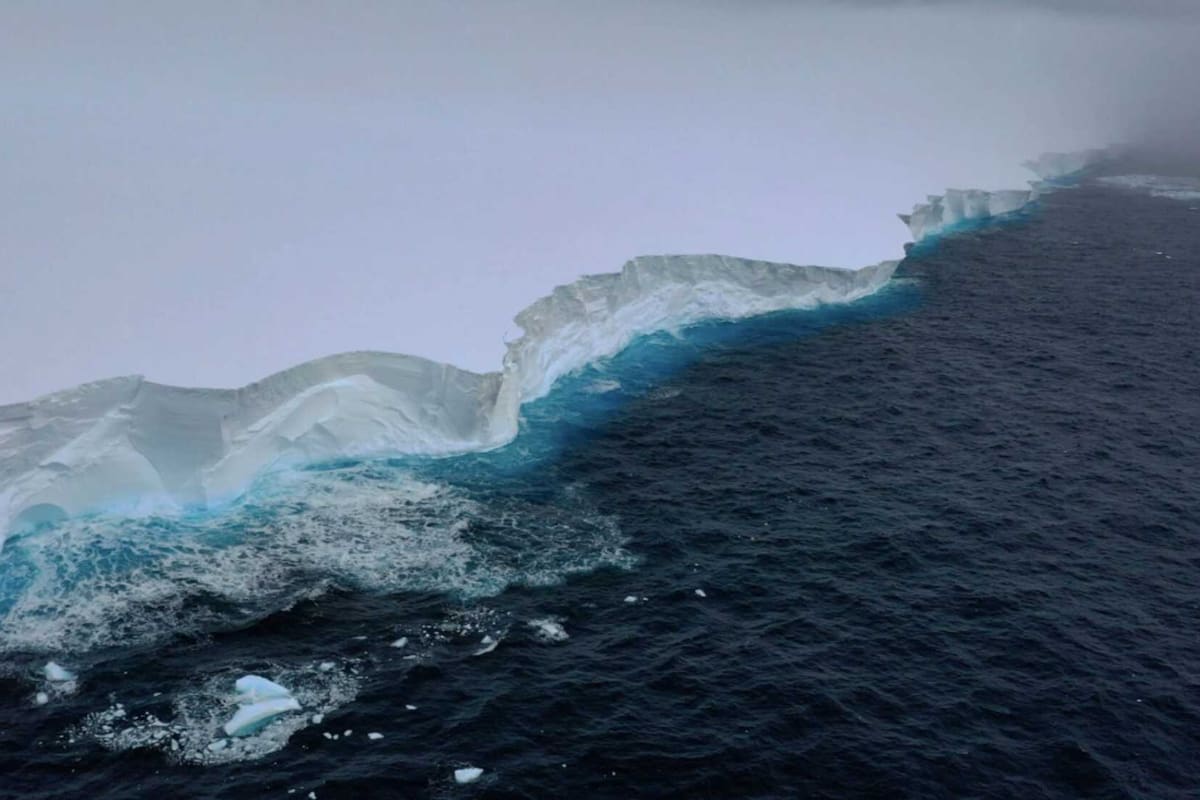 Conocido como A23a, este colosal iceberg se considera el más grande del mundo
