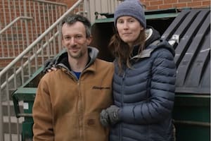 Conoció a su pareja en la basura y ahora fundaron un impero de la recolección