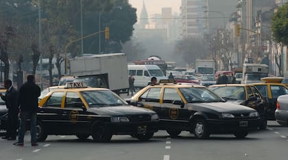 El 30% de las emisiones de gases del efecto invernadero provienen del transporte, según un informe que dio a conocer la Ciudad sobre los sectores que más afectan al medio ambiente