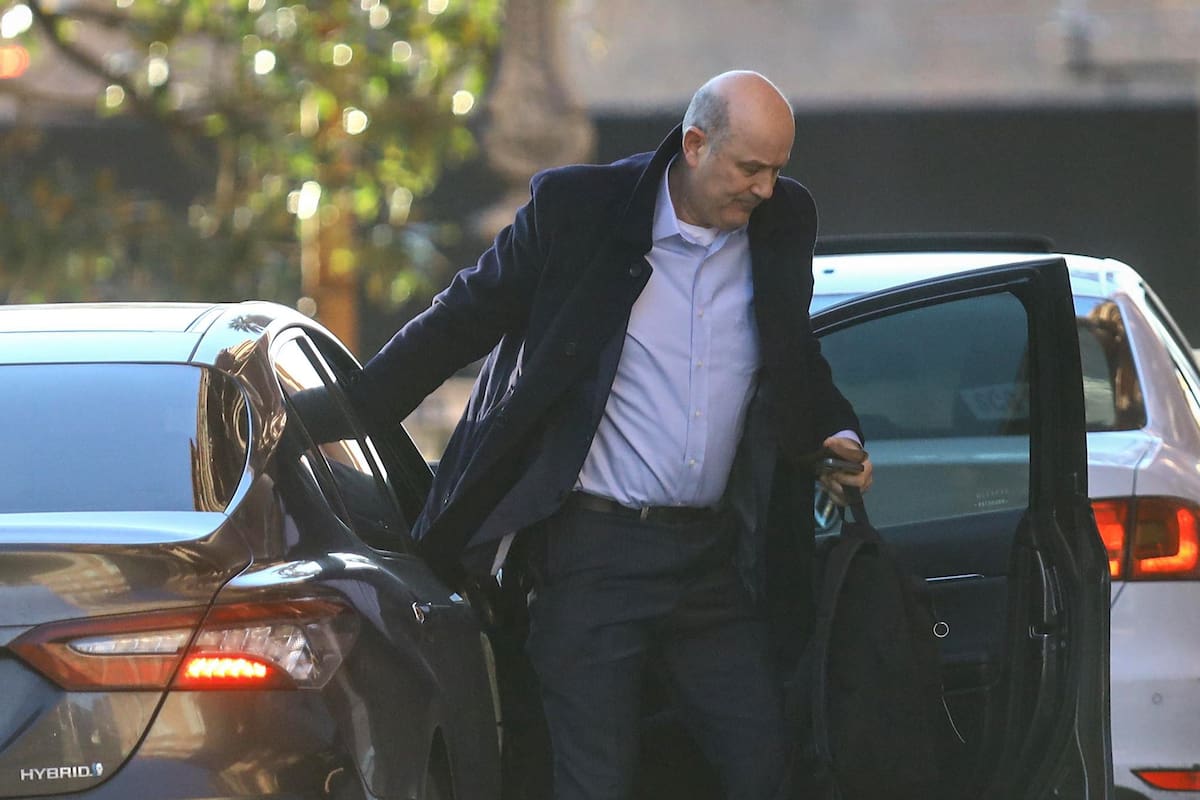 Consejo de Mayo en la Casa Rosada. Federico Sturzenegger llegando a la reunión