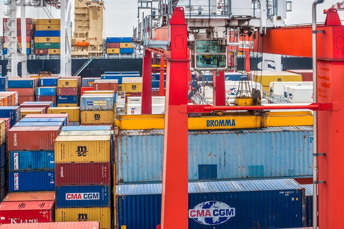 Consideraciones sobre la inclusión de los delitos aduaneros en el proyecto de reforma del Código Penal