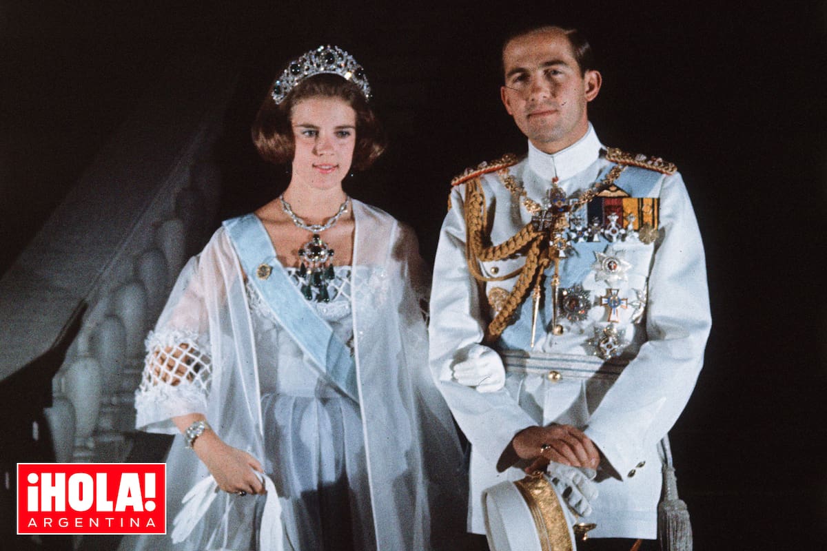 Constantino se había preparado para ser rey, pero ocupó ese rol por un tiempo muy breve. En 1967, una junta militar lo obligó a exiliarse en Roma junto con su mujer, Ana María .