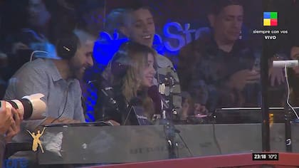 Constanza Romero aseguró que aún lo quiere a su ex, pero no se mostró contenta con la canción en su honor