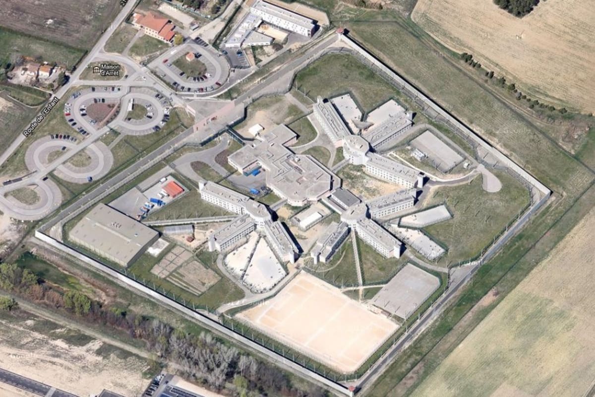 Consternación en Francia por un adolescente apuñalado 50 veces y luego quemado vivo: lo había “contratado” un reo por un problema de drogas