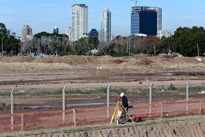 Construcción del Club Tiro Federal en el nuevo terreno junto al Rio de la Plata